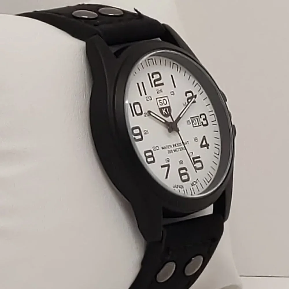 Men's Military Style Field Watch On Leather Strap 41mm Date Is Off
